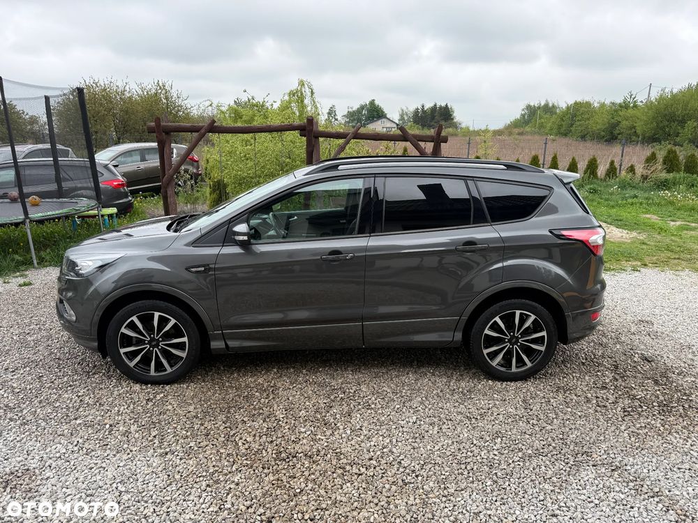 Ford Kuga 1.5 EcoBoost 2x4 ST-Line - 10
