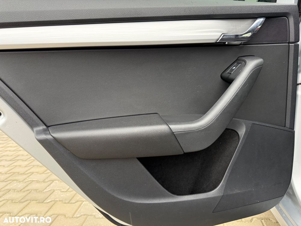 Skoda Octavia Combi Diesel 1.6 TDI Ambition - 15