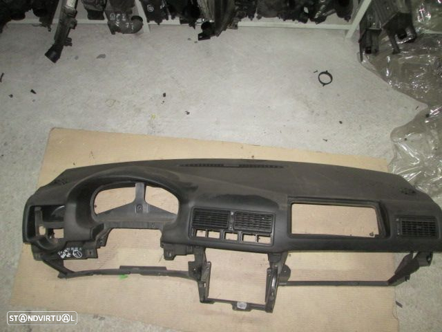 Tablier TAB41 VW GOLF 4 1999 PRETO - 2