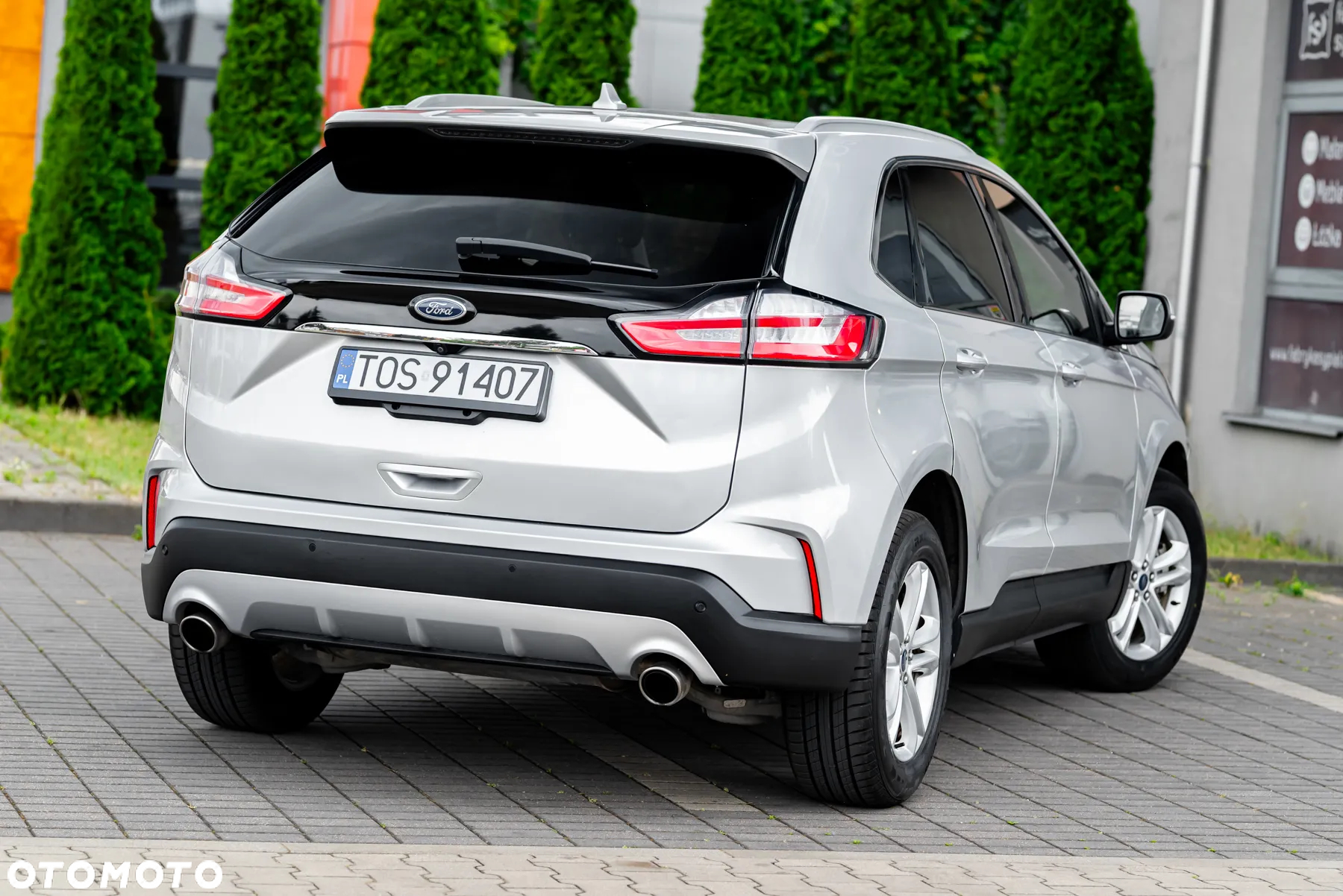 Ford Edge - 8