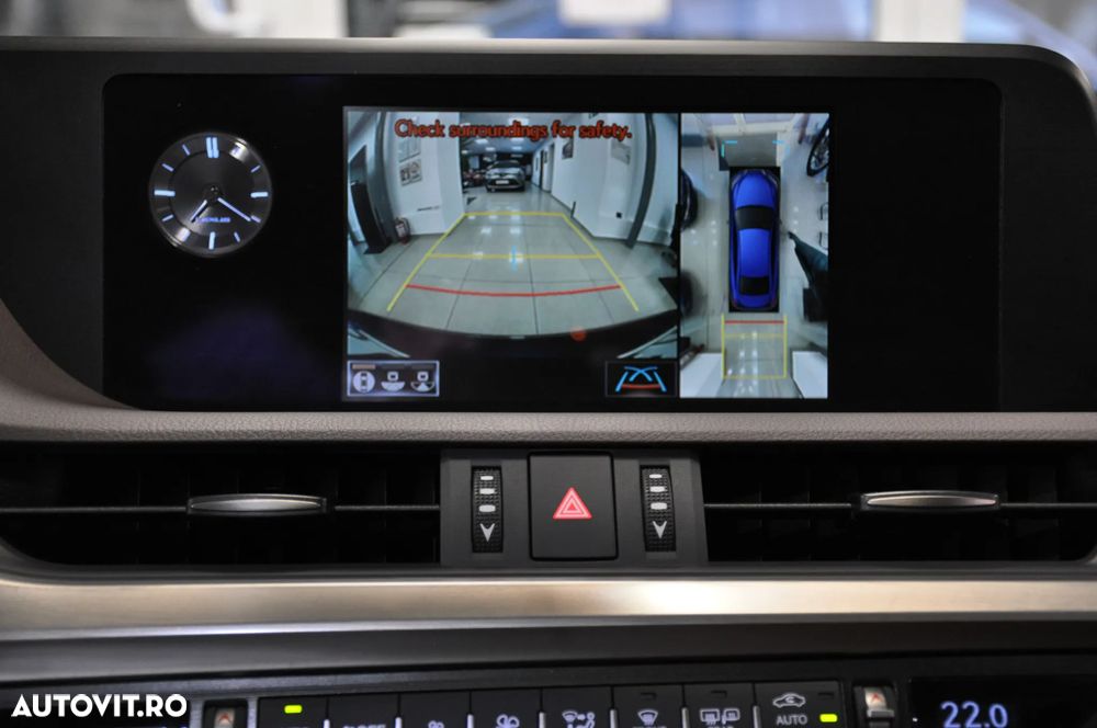 Lexus Seria ES 300h 2.5 TNGA HV 25H- 4X2 CVT Luxury Tech - 18