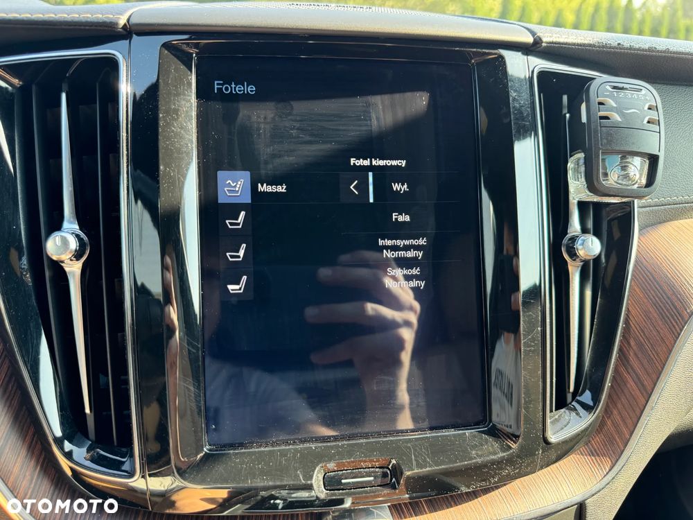 Volvo XC 60 T8 Plug-In Hybrid AWD Inscription - 34
