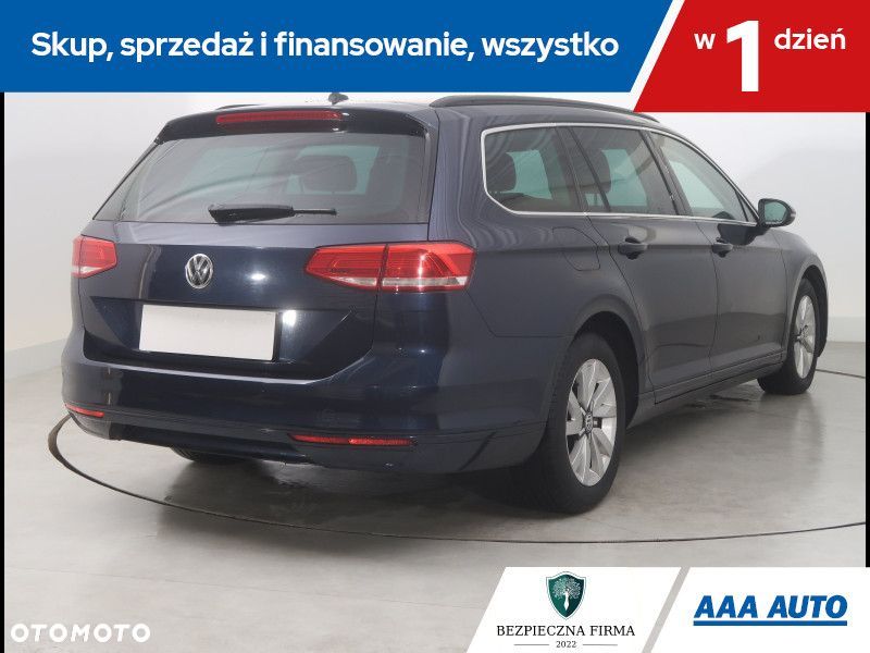 Volkswagen Passat Variant - 6