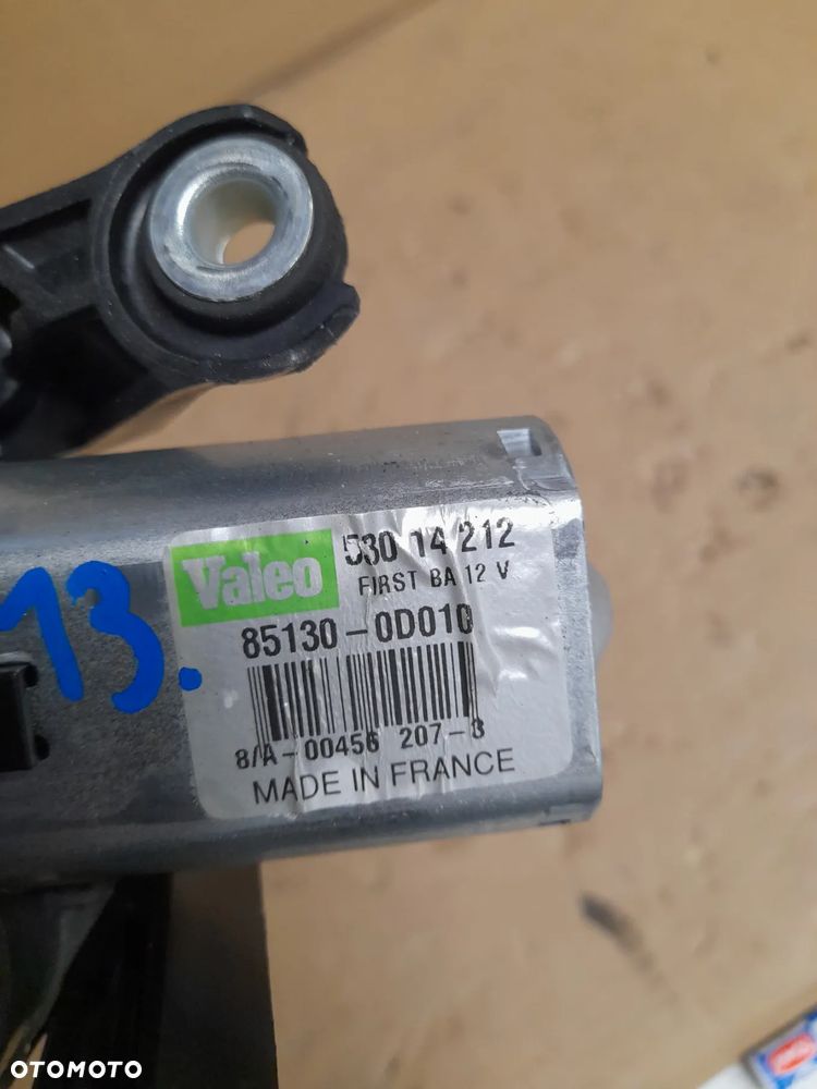 SILNICZEK WYCIERACZKI TYŁ YARIS I 53014212 - 2