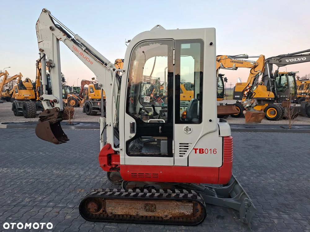 Takeuchi TB016 Rok 2008 - 1