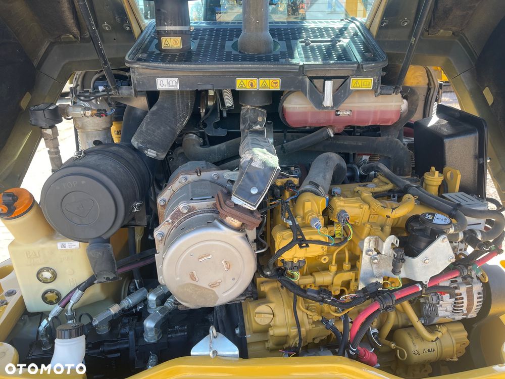 Caterpillar 906 M - 17