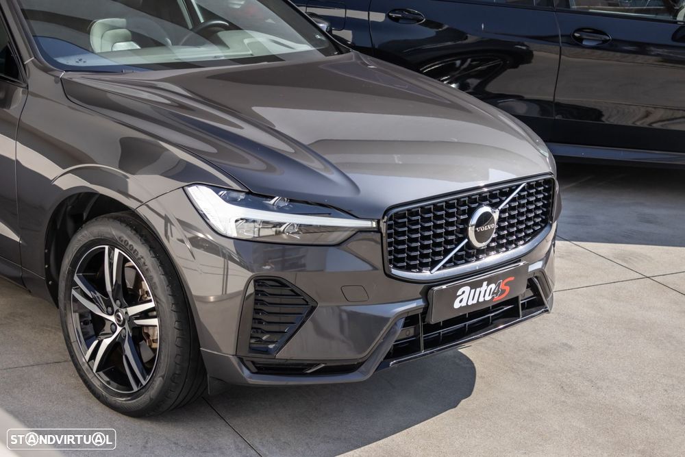 Volvo XC 60 2.0 B4 R-Design Geartronic - 5