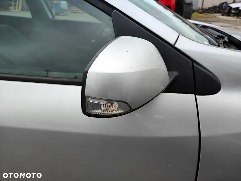 RENAULT MEGANE III 13r LUSTERKO PRAWE TED69