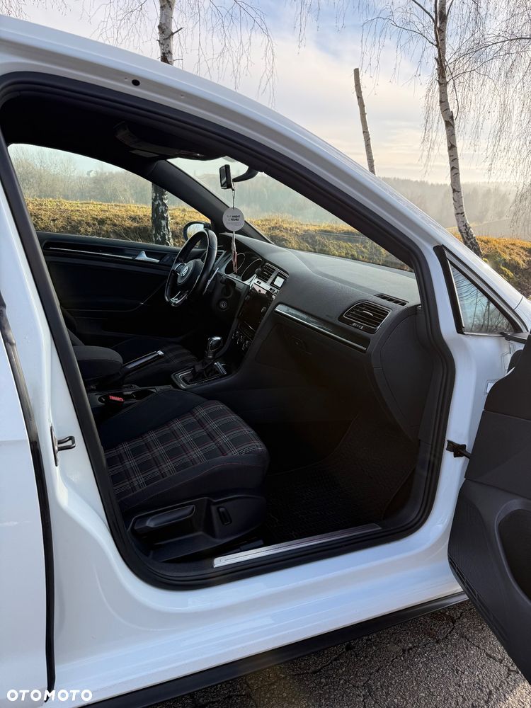 Volkswagen Golf GTI (BlueMotion Technology) DSG - 7