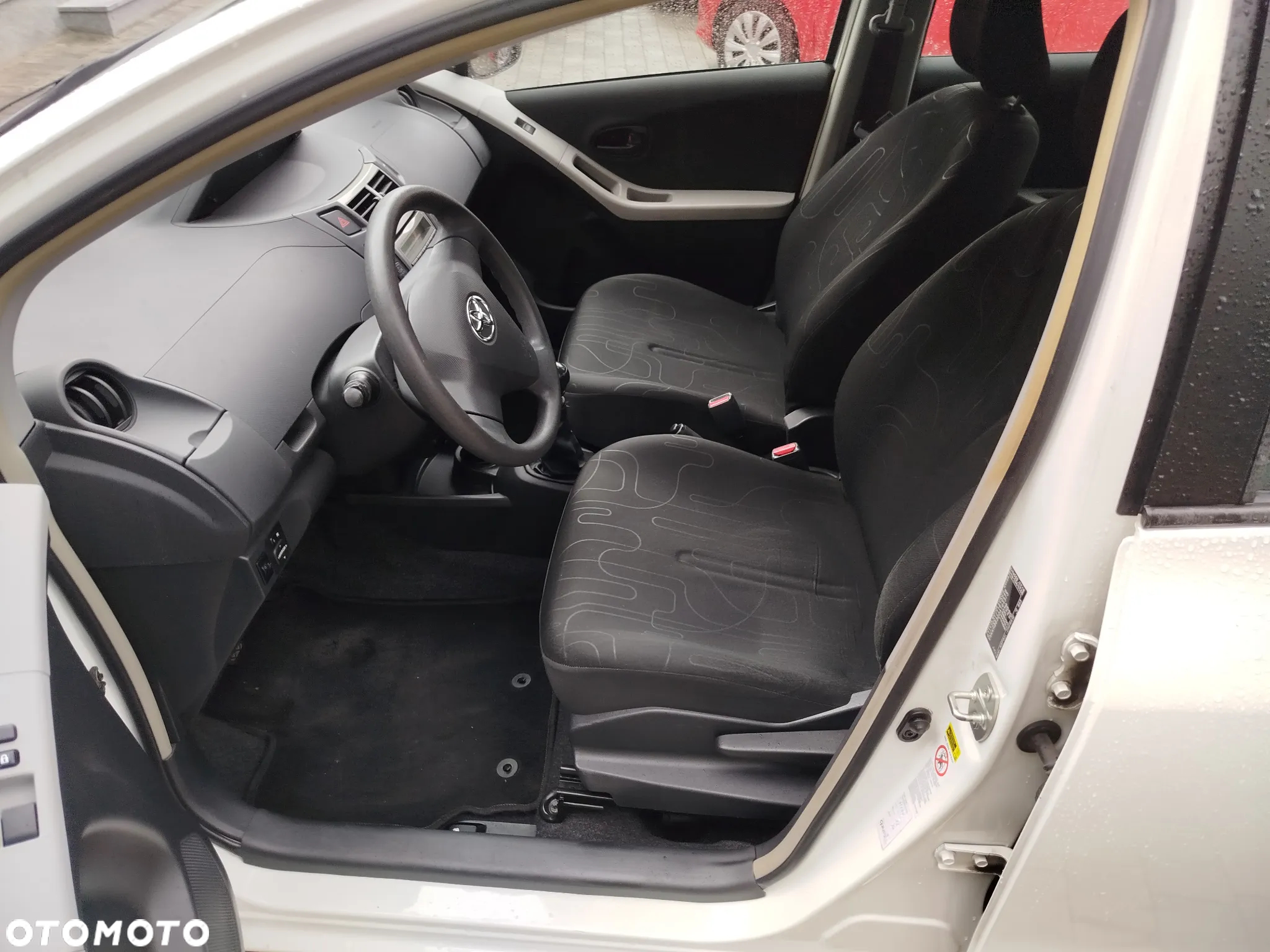 Toyota Yaris 1.33 Luna - 12