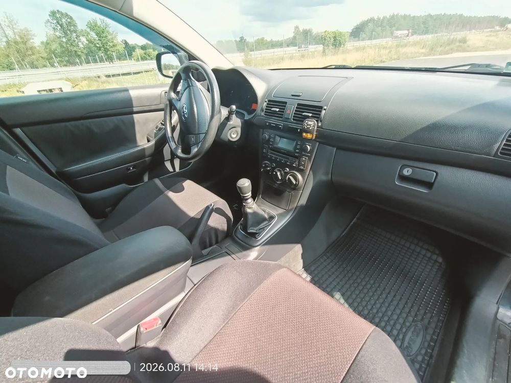 Toyota Avensis 2.0 D-4D Sol - 18