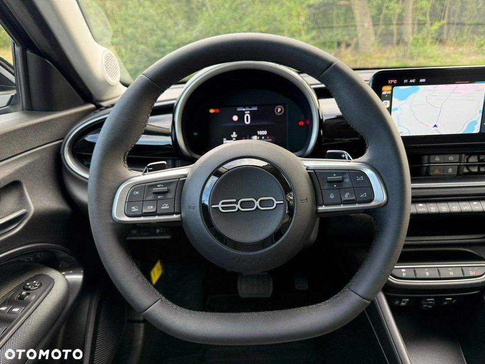 Fiat 600 HYBRID - 16