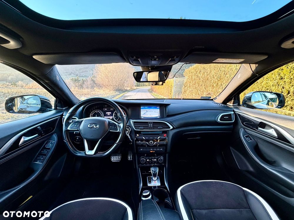 Infiniti Q30 2.0t Sport AWD 7DCT - 15