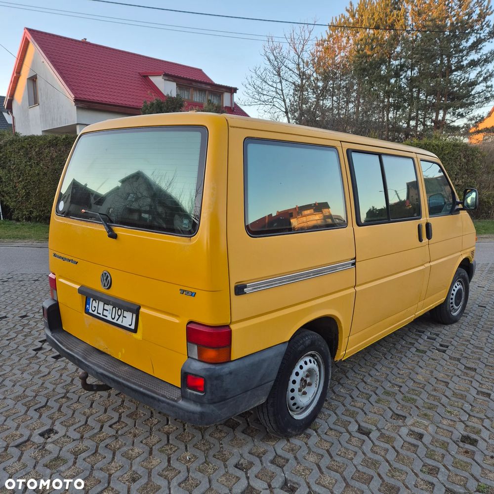Volkswagen Transporter - 3