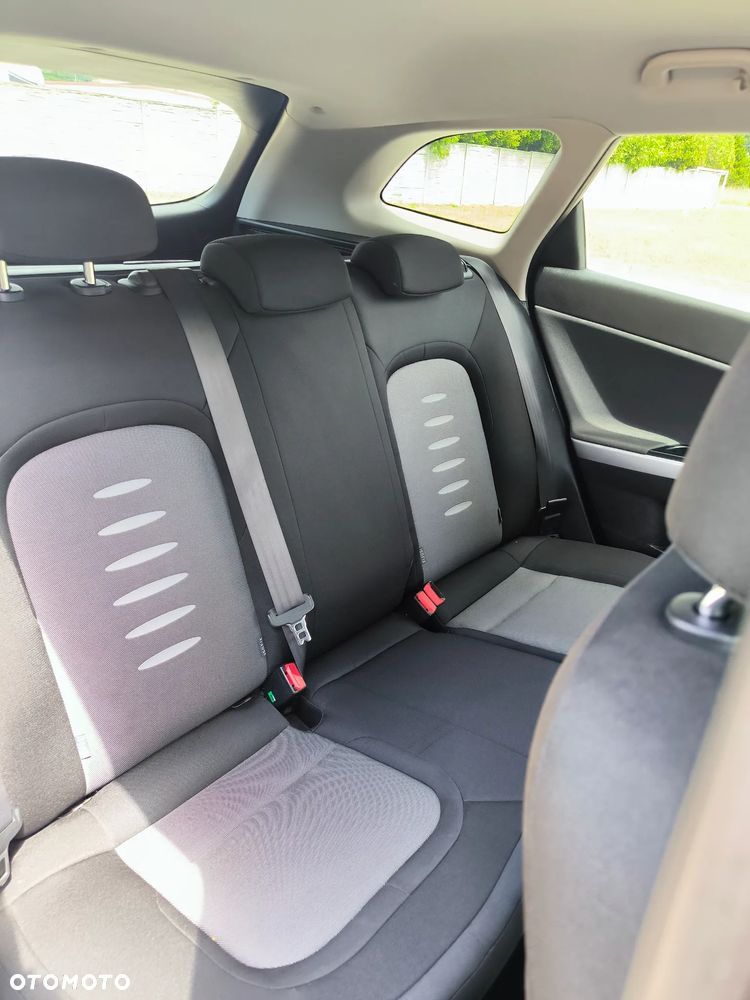 Kia Ceed 1.6 CRDi 128 Platinum Edition - 19