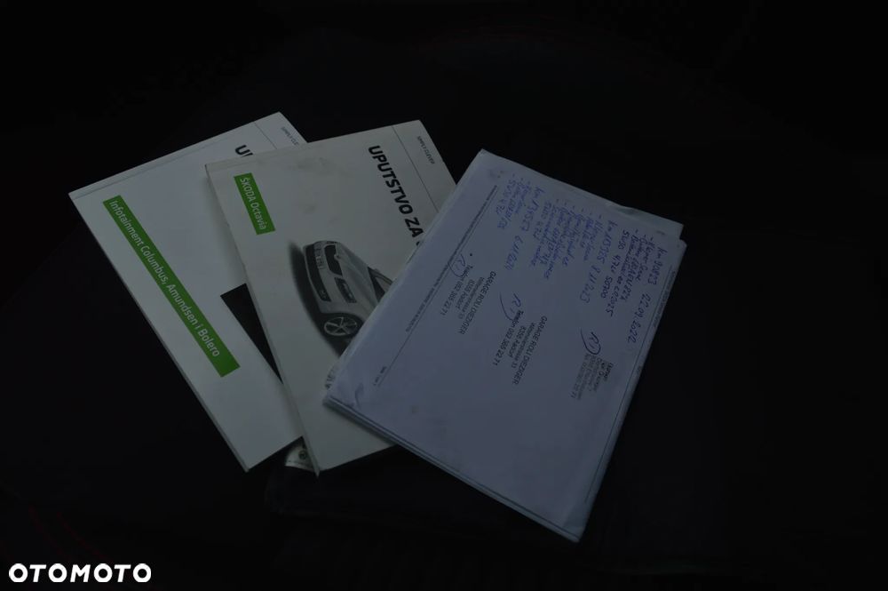 Skoda Octavia 2.0 TDI RS - 39