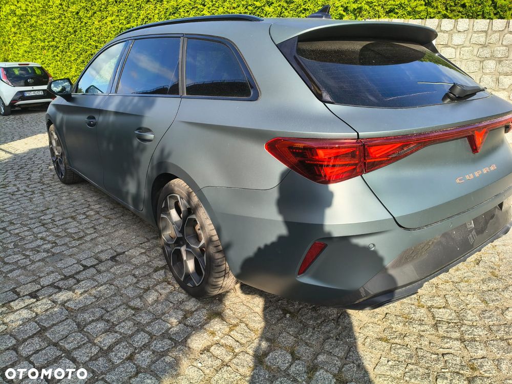 Cupra Leon 1.5 eTSI mHEV Tribe Edition DSG - 1