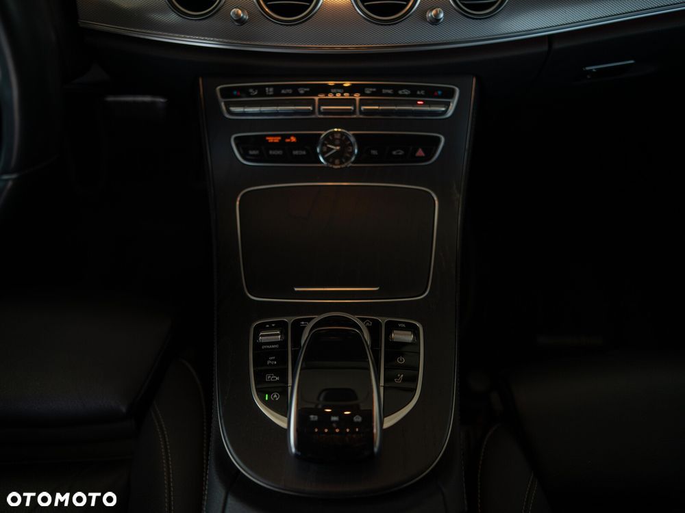 Mercedes-Benz Klasa E 200 d 9G-TRONIC Avantgarde - 20