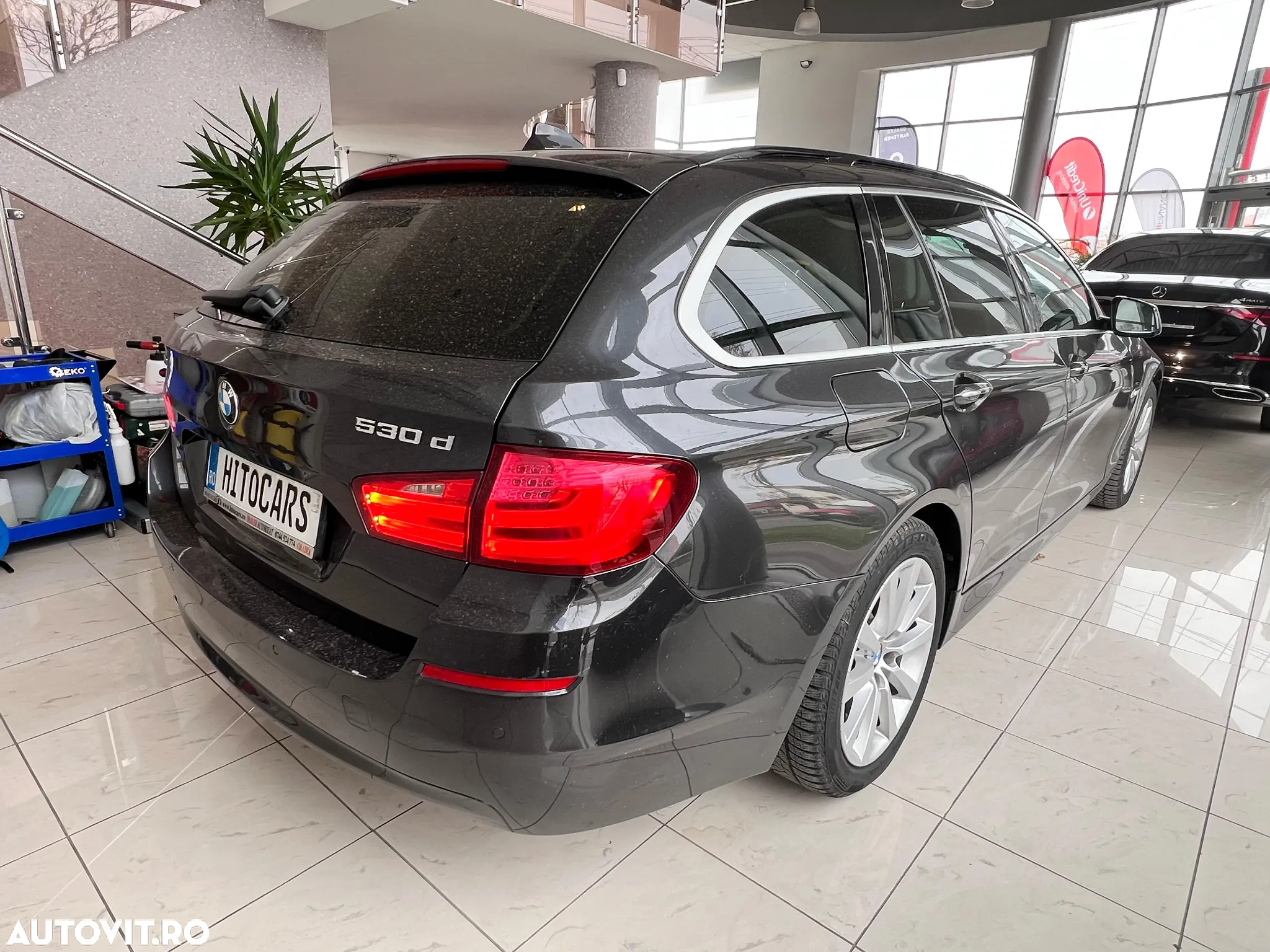 BMW Seria 5 530d xDrive - 6