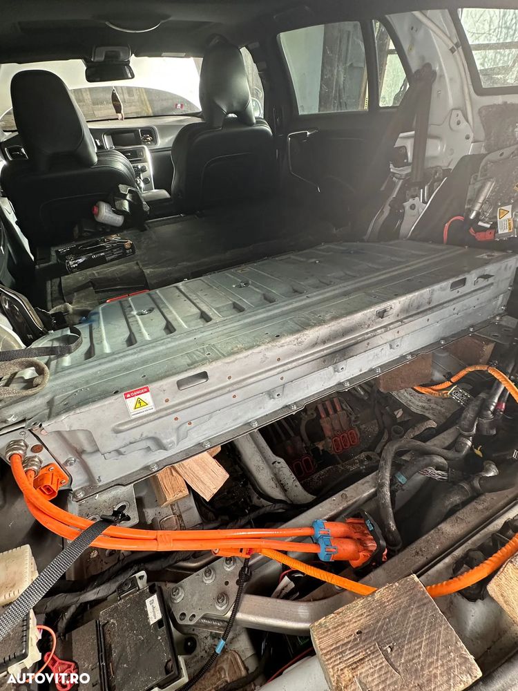 Volvo V60 D5 AWD Geartronic Summum - 8