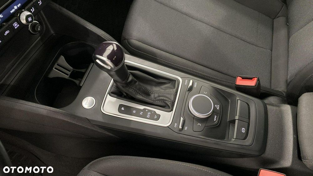 Audi Q2 35 TFSI S tronic - 18