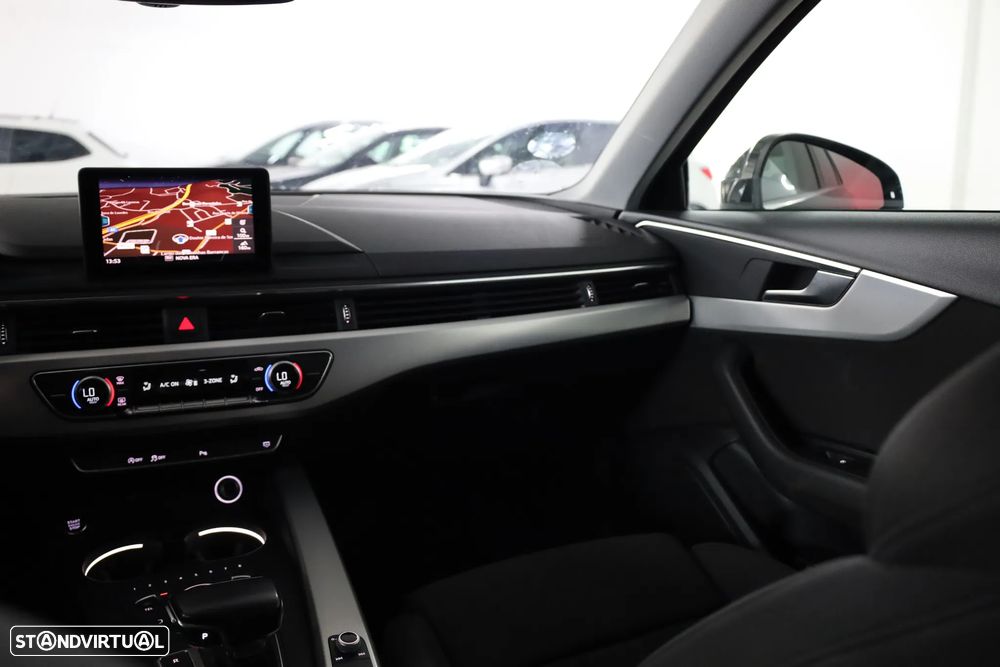 Audi A4 2.0 TDI S-line S tronic - 15