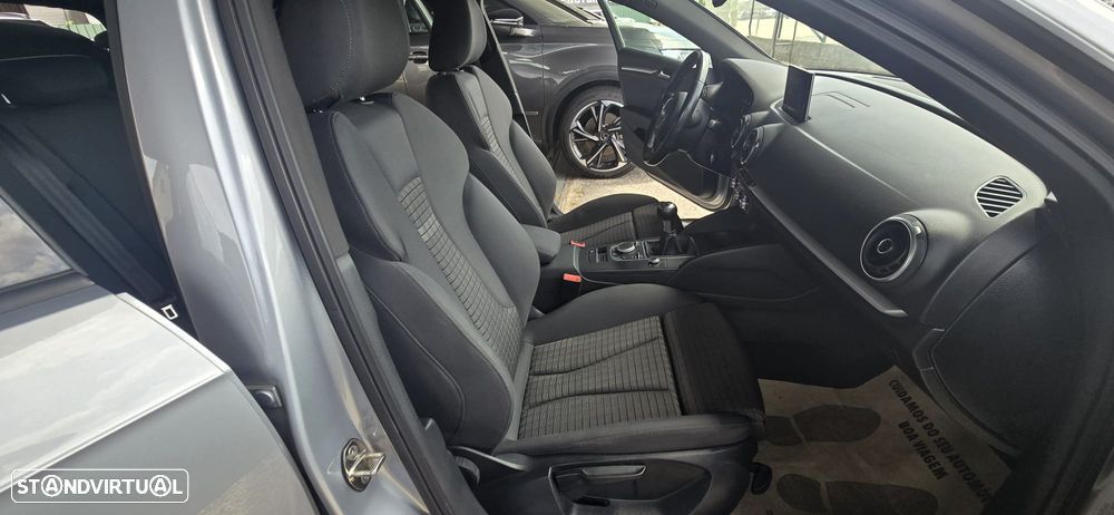 Audi A3 Sportback 1.6 TDI S-line - 26