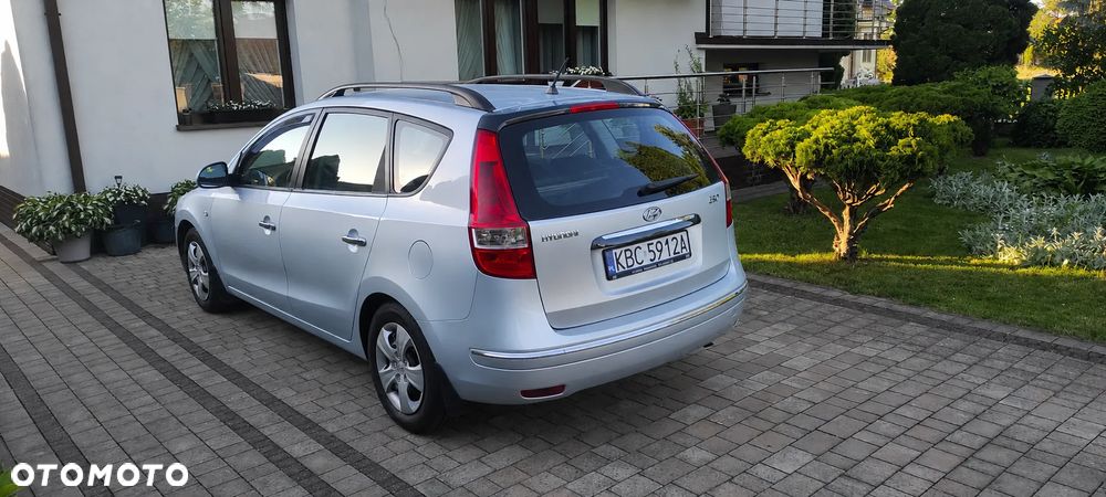 Hyundai i30 1.4 Classic + - 4