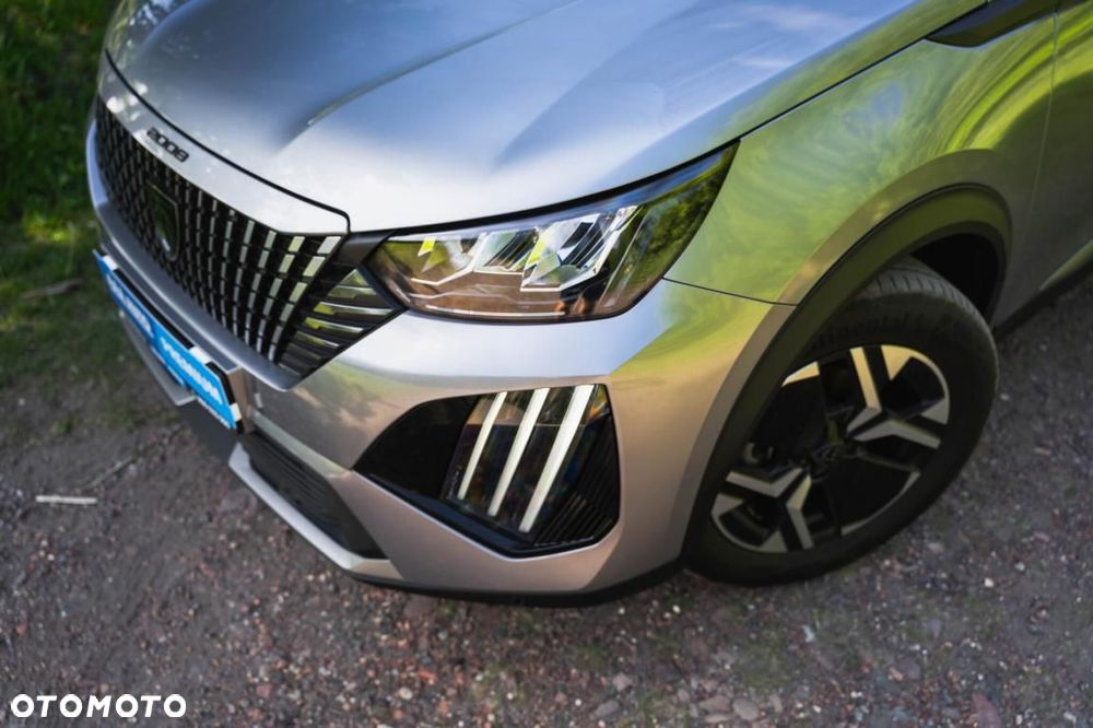 Peugeot 2008 - 8