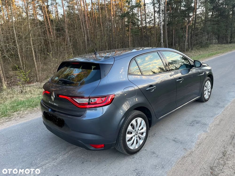 Renault Megane ENERGY TCe 100 LIFE - 23