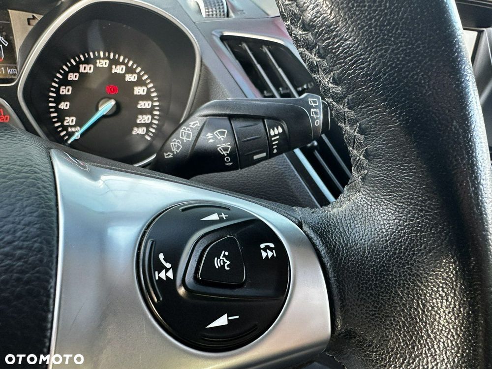 Ford Kuga 2.0 TDCi AWD Titanium - 23