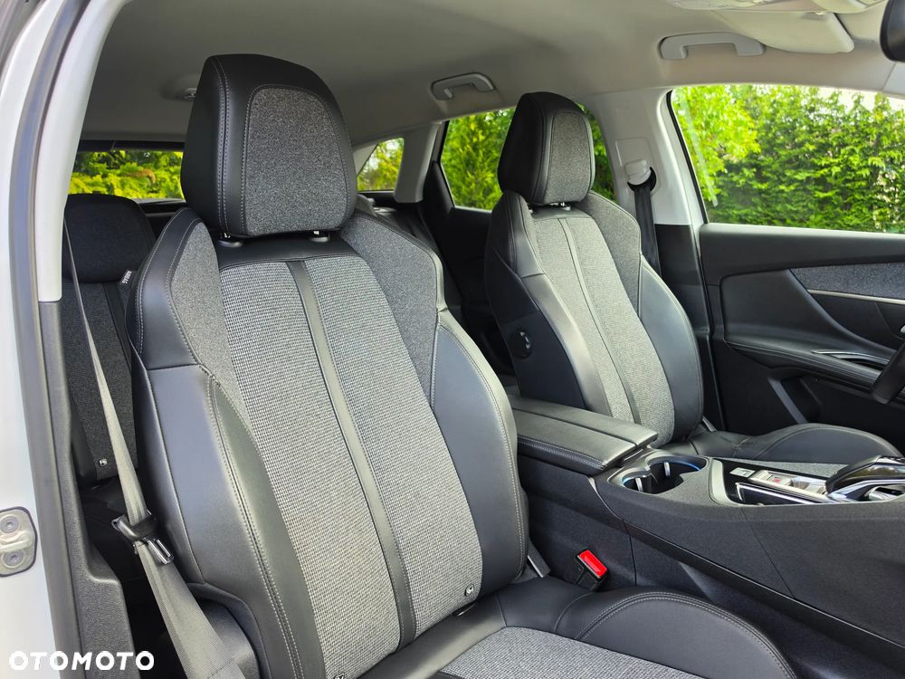 Peugeot 3008 BlueHDi 180 Stop & Start EAT8 Allure - 38
