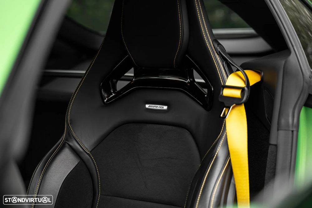 Mercedes-Benz AMG GT R - 29