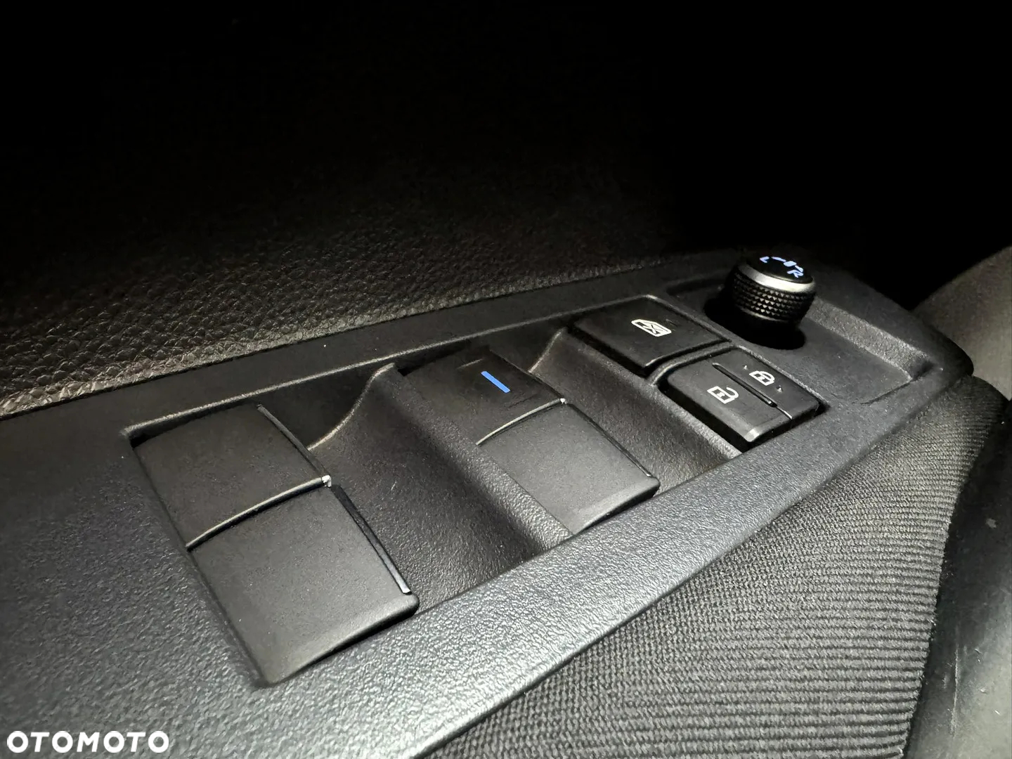 Toyota Corolla 1.8 Hybrid GPF Active - 25