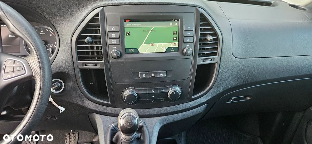 Mercedes-Benz Vito - 22