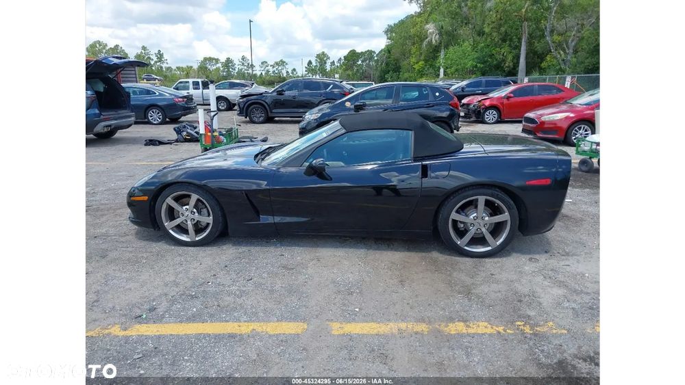 Chevrolet Corvette - 7