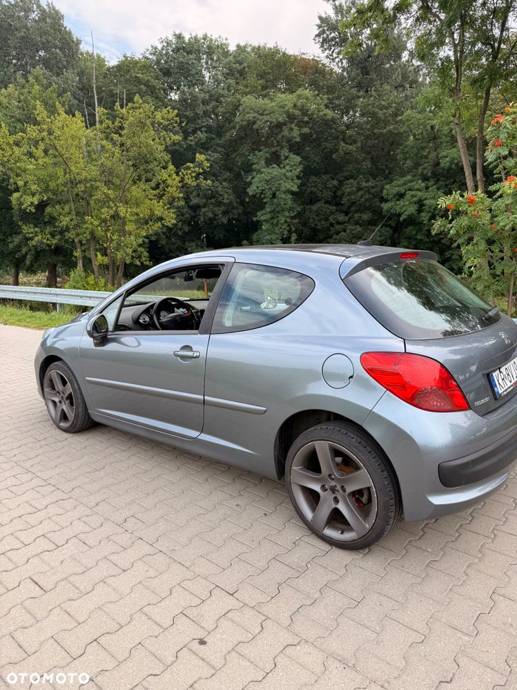 Peugeot 207 - 3