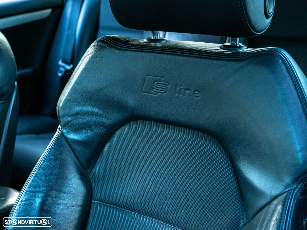 Audi A4 Avant 2.0 TDi S-line - 8