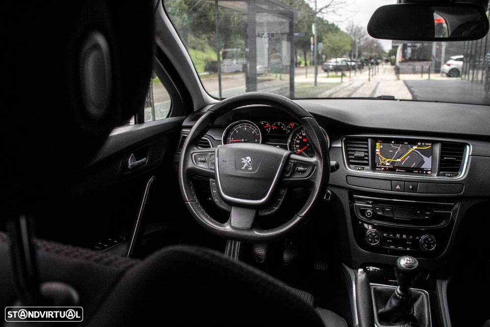 Peugeot 508 SW e-HDi 115 Stop&Start Access - 31