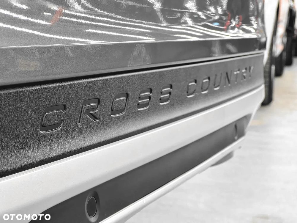 Volvo S60 Cross Country - 27