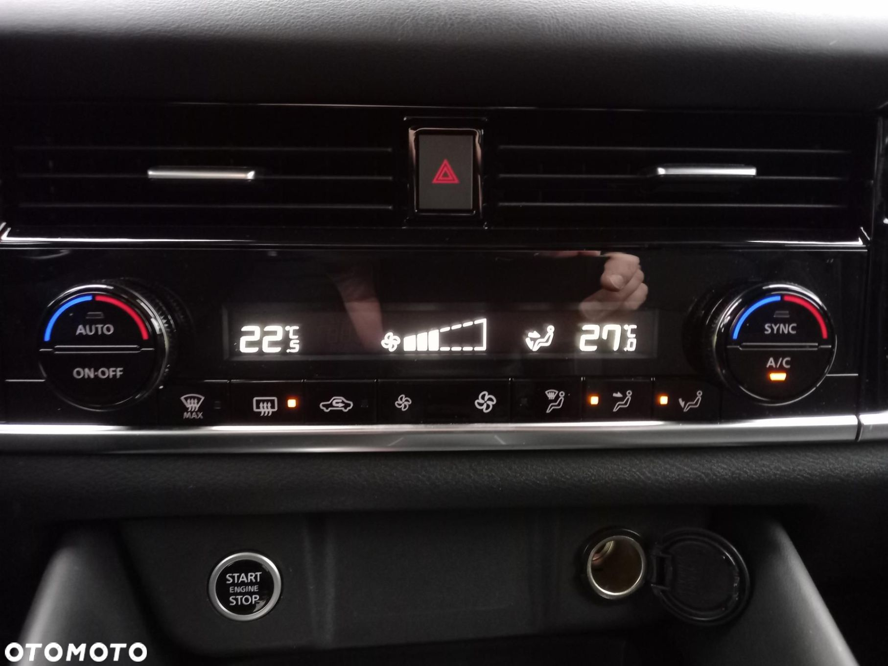 Nissan Qashqai - 12