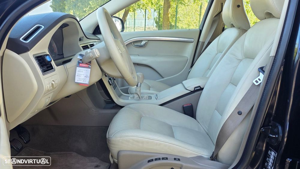 Volvo V70 2.0 D Summum - 10