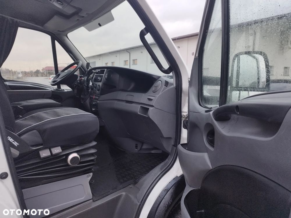 Iveco DAILY - 17
