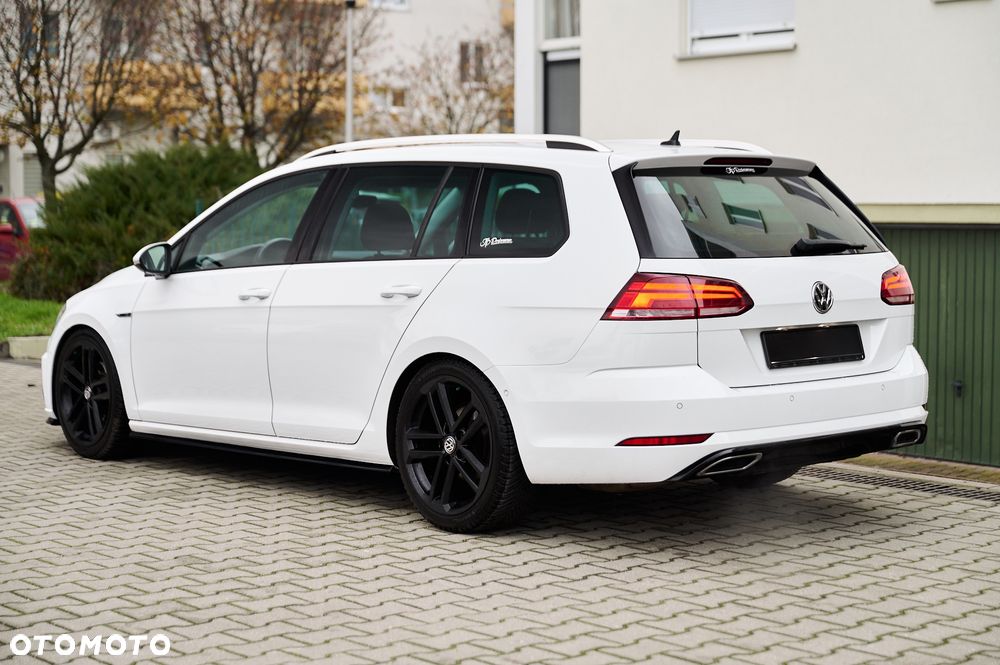 Volkswagen Golf - 9