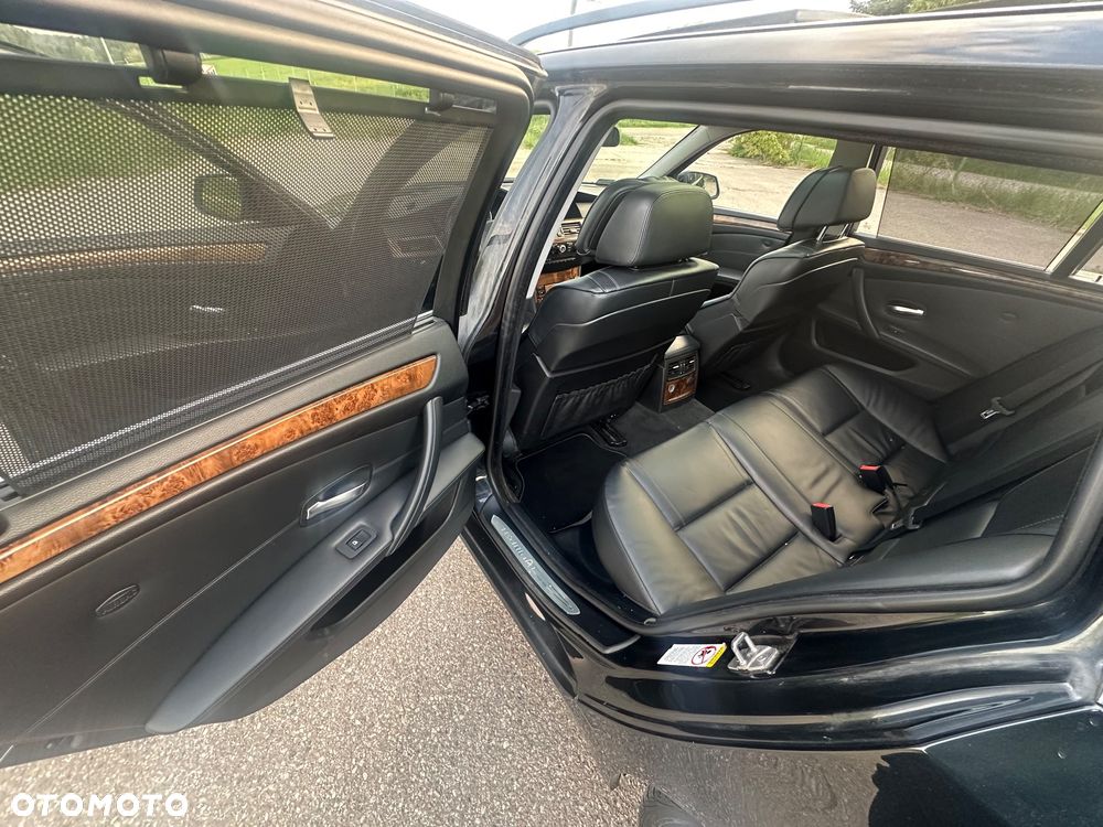 BMW Seria 5 520d - 15
