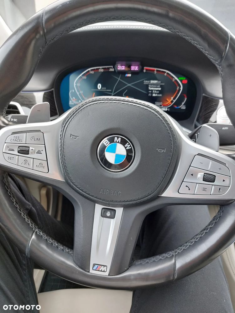BMW Seria 7 750d xDrive sport - 29