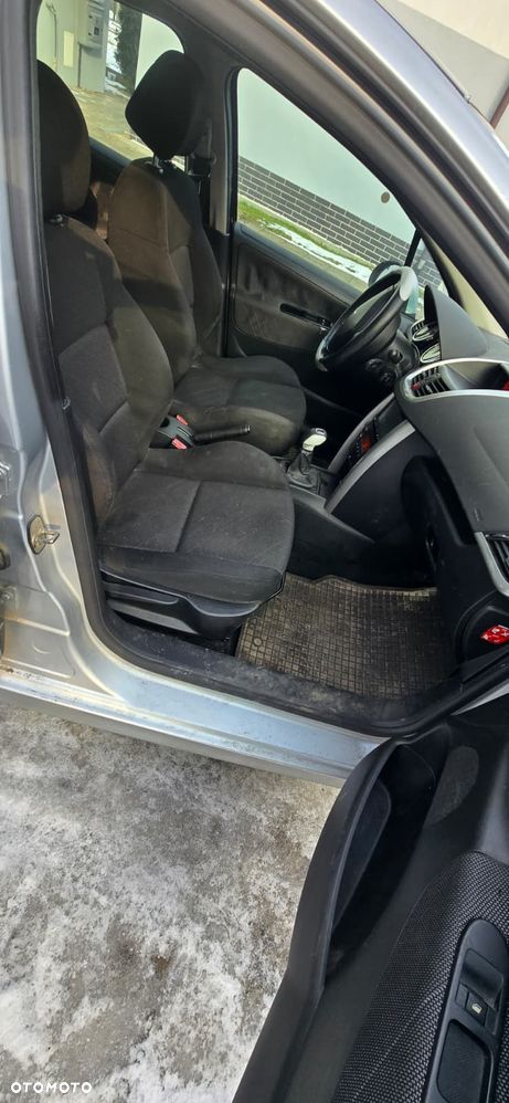 Peugeot 207 1.4 16V Sporty - 17