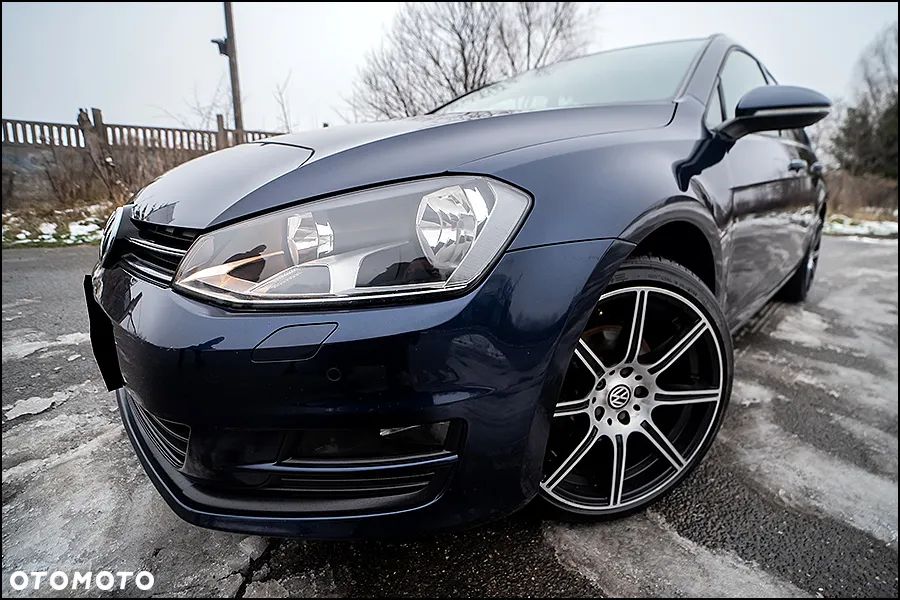 Volkswagen Golf - 10