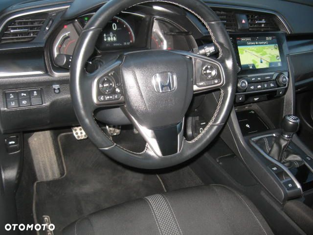 Honda Civic 1.5 T Sport Plus (Navi) - 32