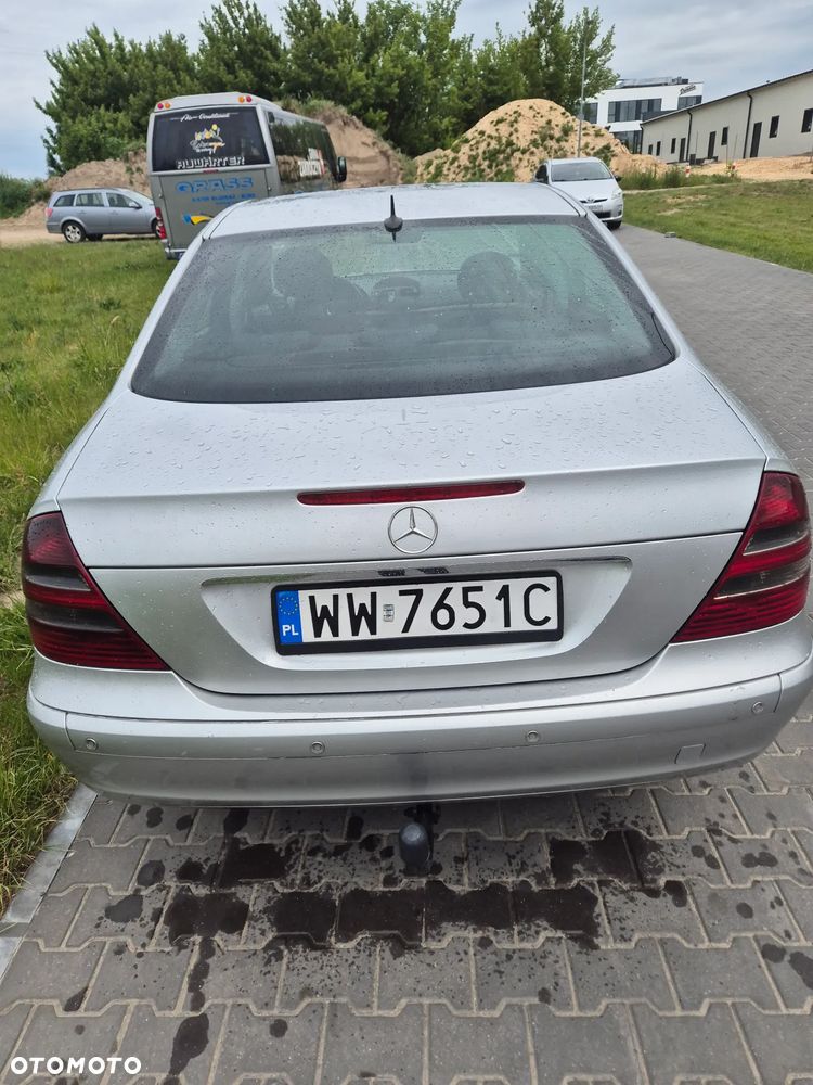 Mercedes-Benz Klasa E - 4